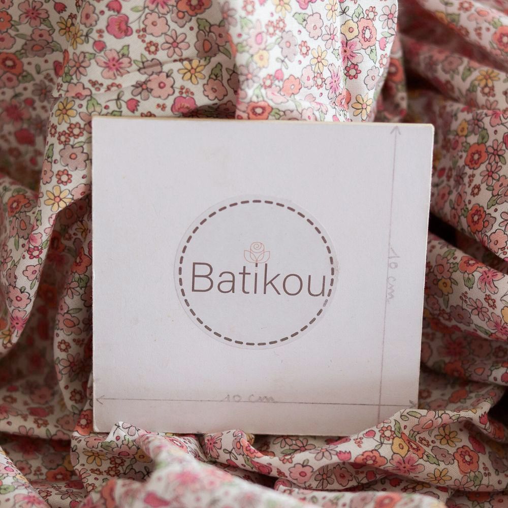 Emilie - Batiste de coton SILKYNE à imprimé fleuri rose