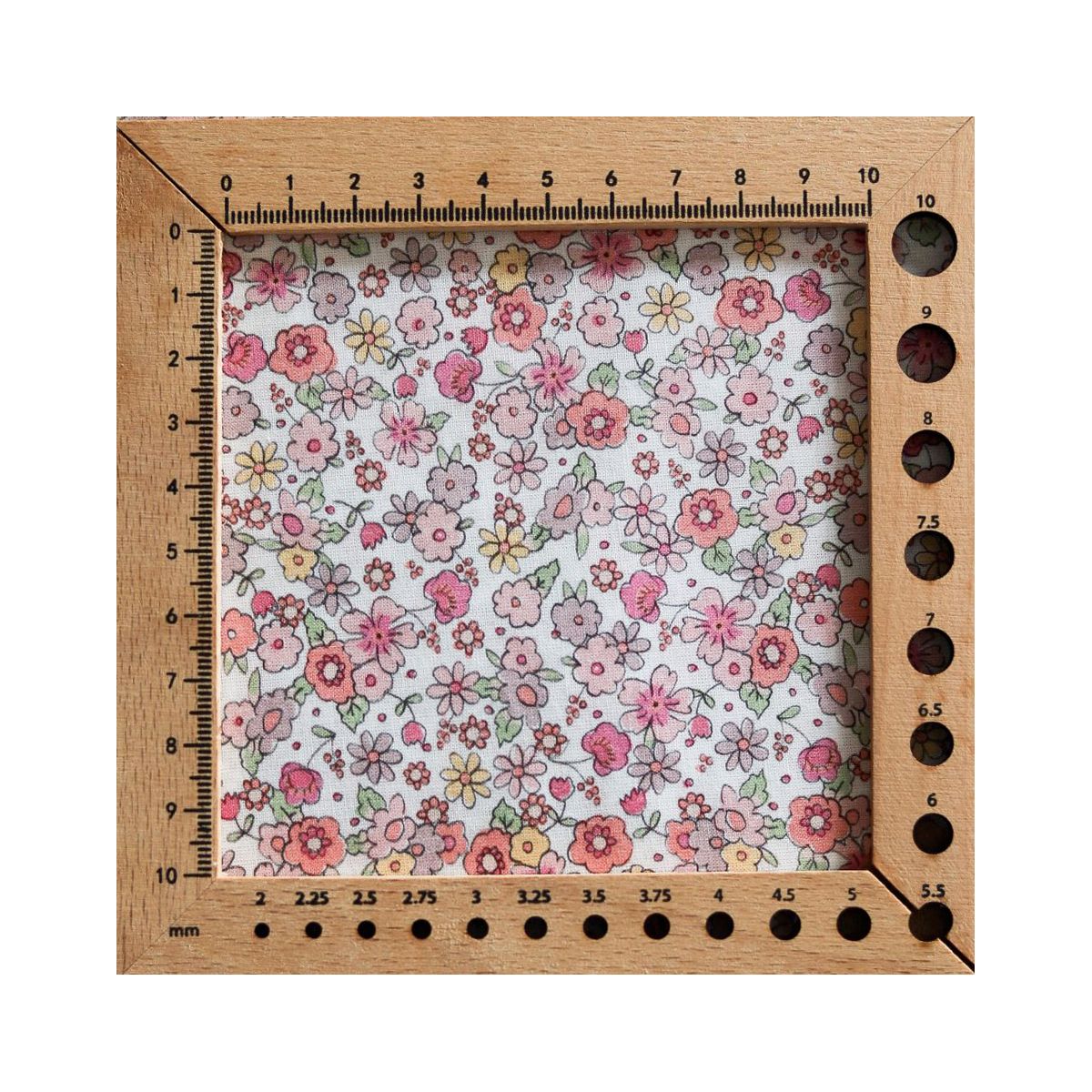 Emilie - Batiste de coton SILKYNE à imprimé fleuri rose Emilie - Batiste de coton SILKYNE à imprimé fleuri rose