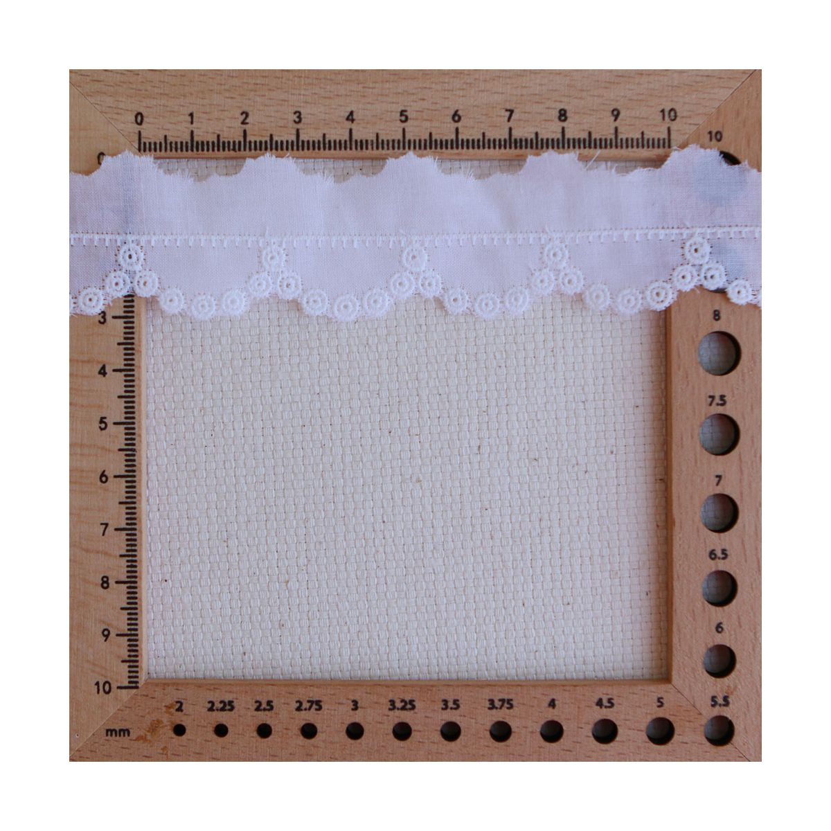 copy of Galon coton broderie écru52mm x1m copy of Galon coton broderie écru52mm x1m