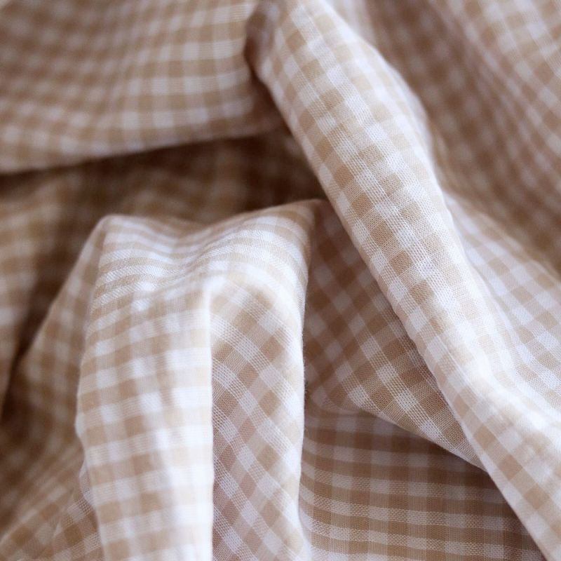 Seersucker / Coton gaufré vichy blanc et sable