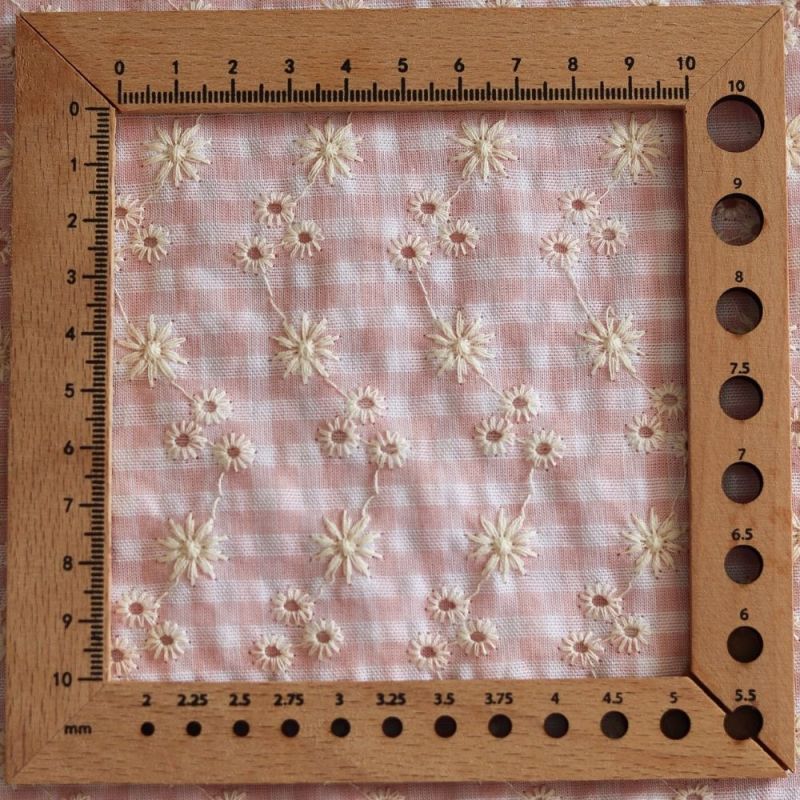 copy of Seersucker / Coton gaufré vichy blanc et sable broderie