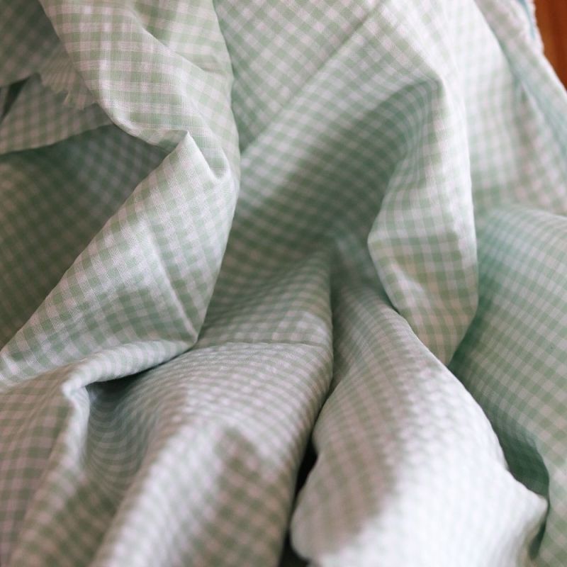 Seersucker / Coton gaufré vichy blanc et vert d'eau