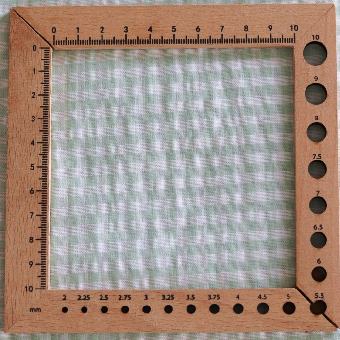 Seersucker / Coton gaufré vichy blanc et vert d'eau