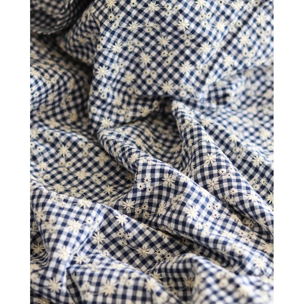 Seersucker / Coton gaufré vichy blanc et bleu marine broderie