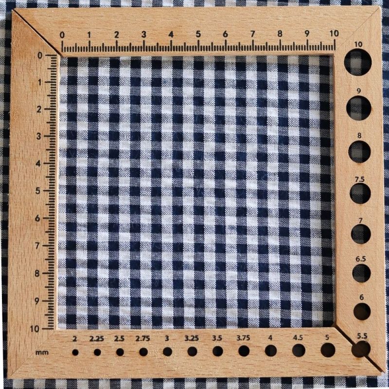 Seersucker / Coton mélangé gaufré vichy blanc et bleu marine