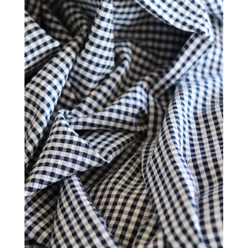 Seersucker / Coton mélangé gaufré vichy blanc et bleu marine