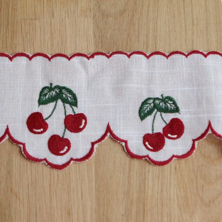 Galon broderie cerises rouges 95mm x1m