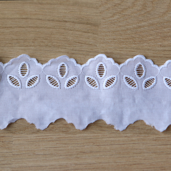 copy of Galon coton broderie anglaise brodé 25mm x 1m blanc