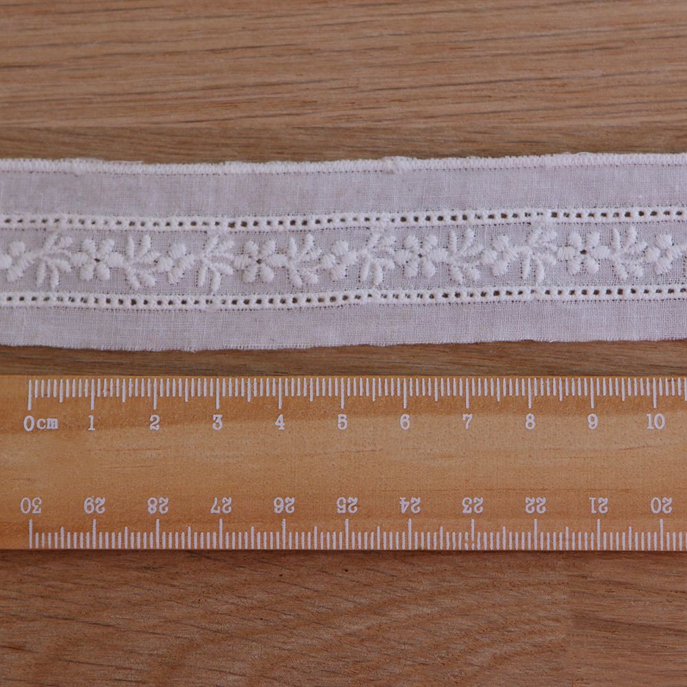 Galon coton broderie anglaise brodé 30mm x 1m blanc