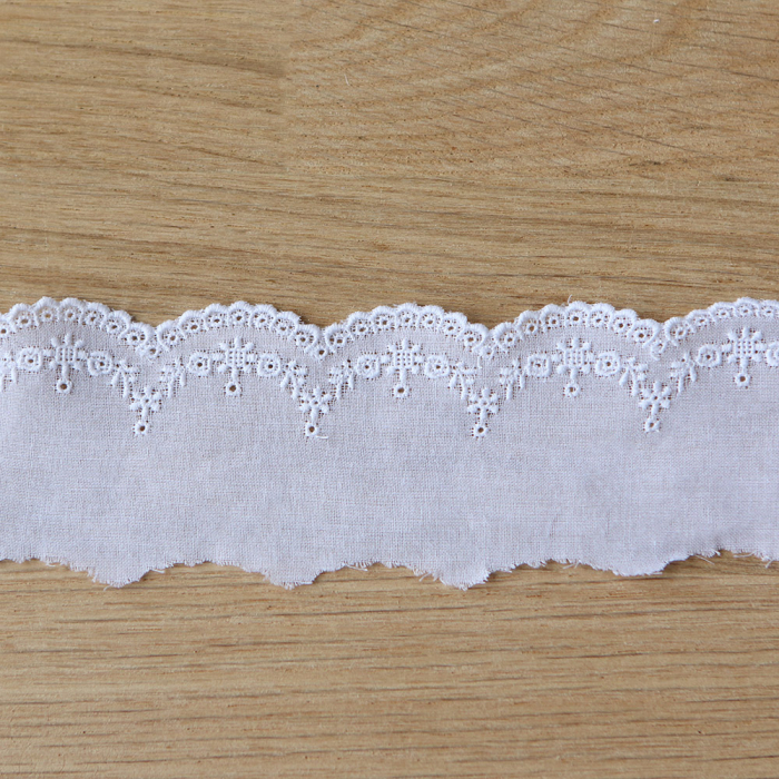 Galon coton broderie anglaise brodé 40mm x 1m blanc