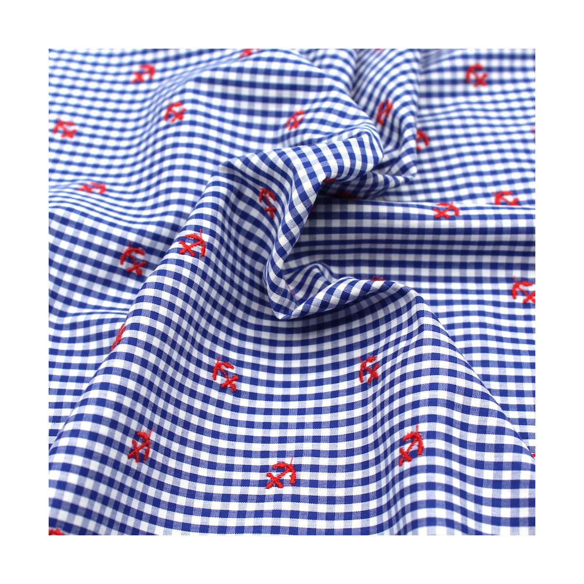 Popeline coton BIO vichy bleu broderies ancres marines Popeline coton BIO vichy bleu broderies ancres marines
