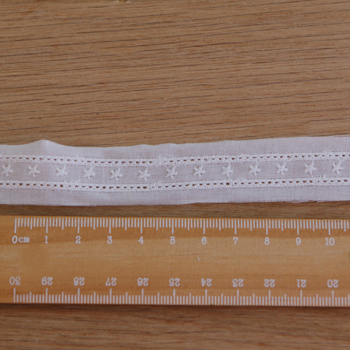 Galon coton broderie anglaise brodé 20mm x 1m blanc