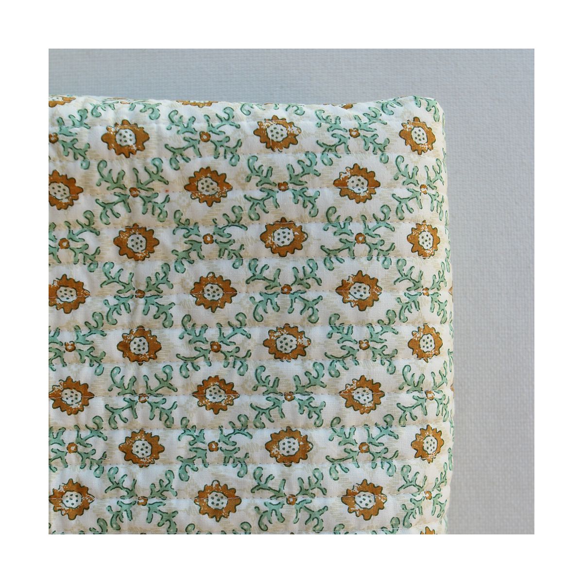 Jivan - Tissu indien matelassé double face coton hand block largeur 100cm Jivan - Tissu indien matelassé double face coton hand block largeur 100cm