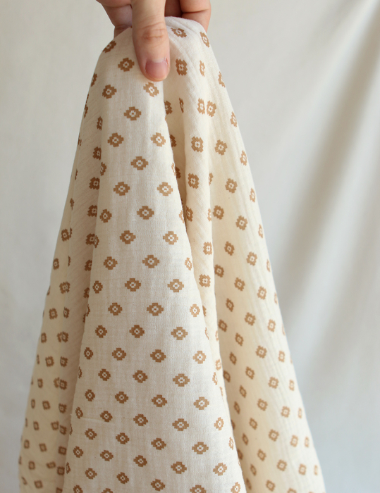 Maya - Double gaze coton BIO motif fond écru camel