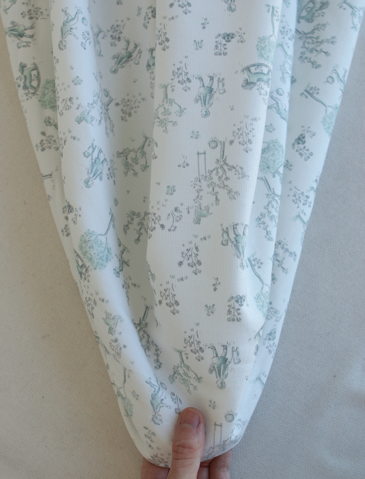 Maria - Tissu coton texturé version toile de jouy vert