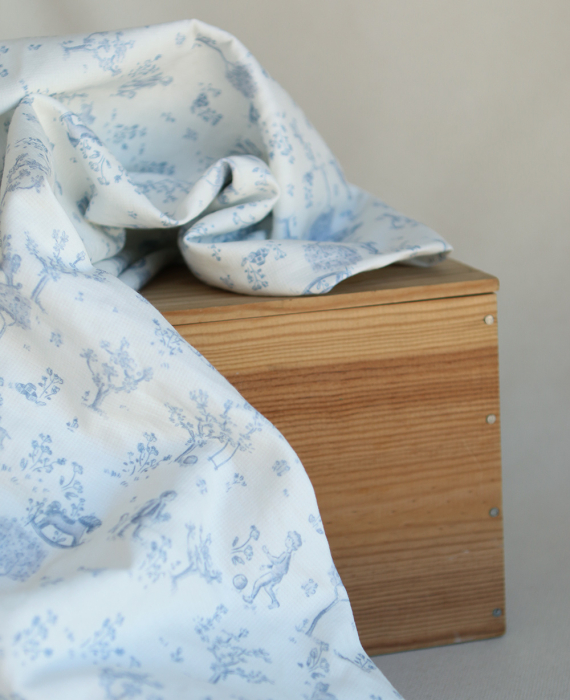 Maria - Tissu coton texturé version toile de jouy bleu