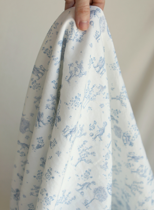 Maria - Tissu coton texturé version toile de jouy bleu