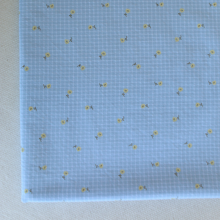 Seersucker quadrillage fin minis fleurs fond bleu