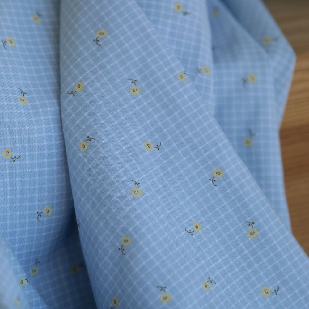 Seersucker quadrillage fin minis fleurs fond bleu