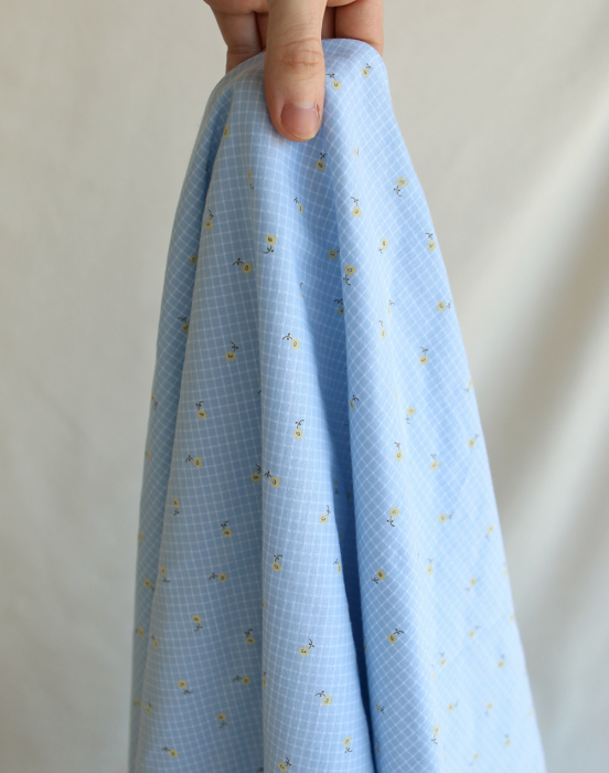 Seersucker quadrillage fin minis fleurs fond bleu