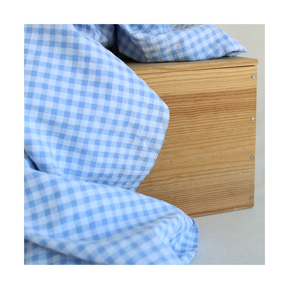Seersucker / Coton gaufré vichy 6mm bleuet Seersucker / Coton gaufré vichy 6mm bleuet