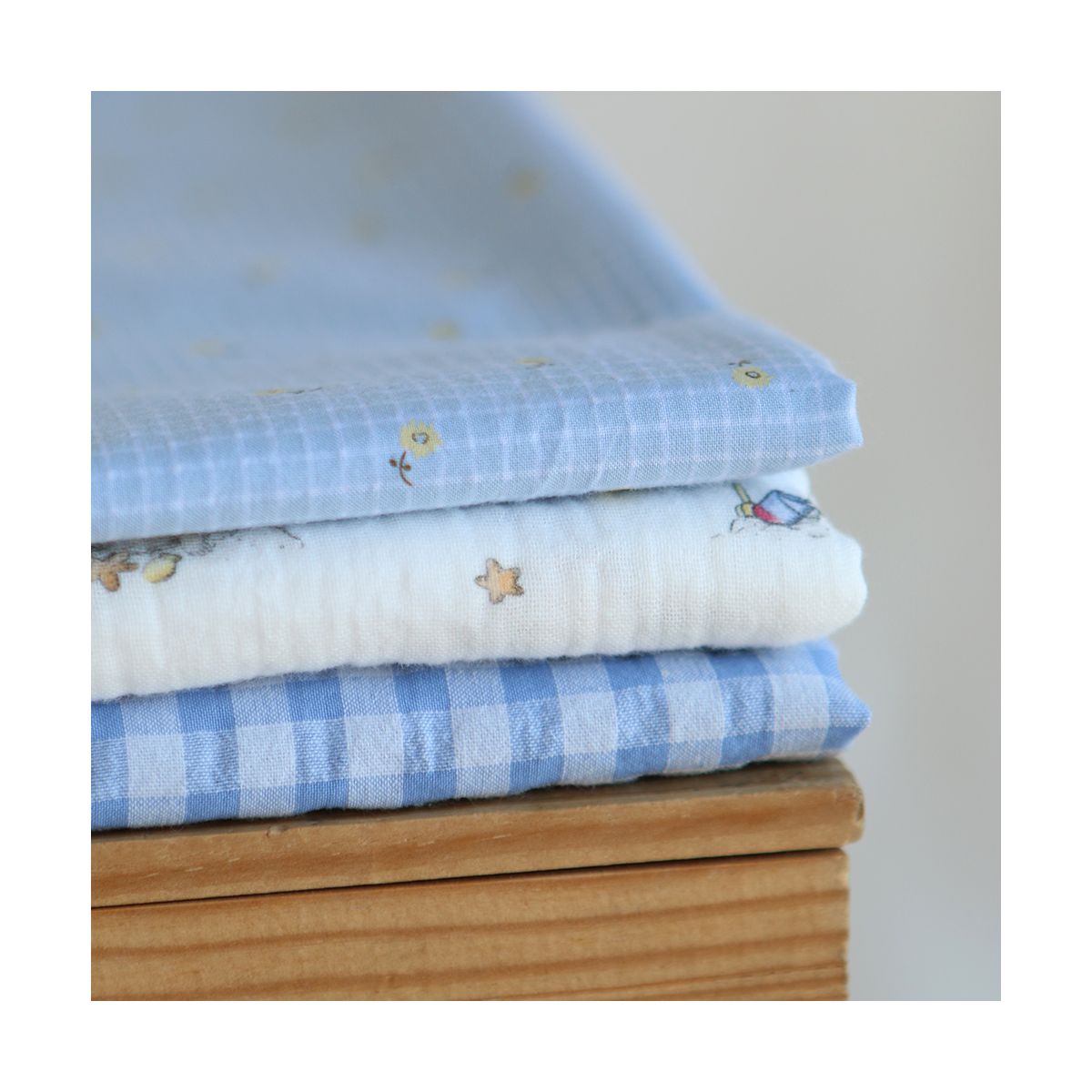 Seersucker / Coton gaufré vichy 6mm bleuet Seersucker / Coton gaufré vichy 6mm bleuet
