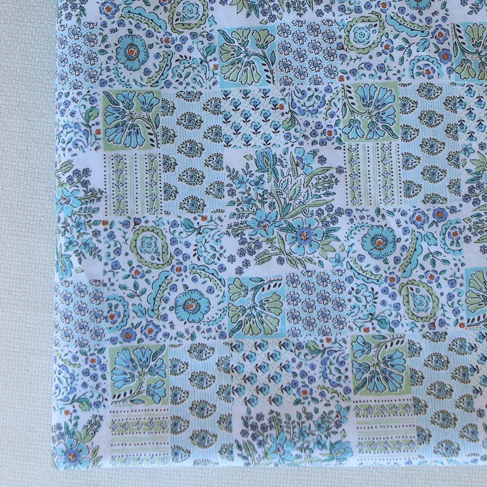 Isabelle - Batiste de coton à imprimé patchwork bleu