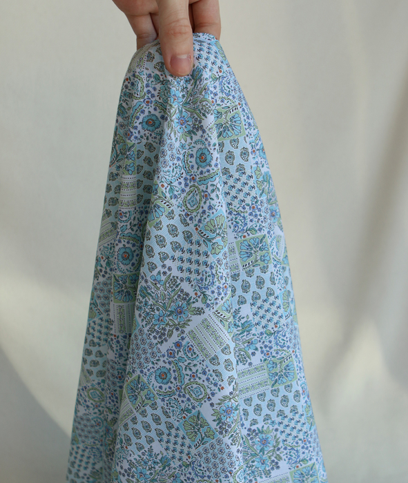 Isabelle - Batiste de coton à imprimé patchwork bleu