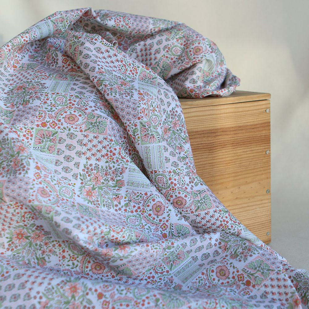 Isabelle - Batiste de coton à imprimé patchwork corail rosé