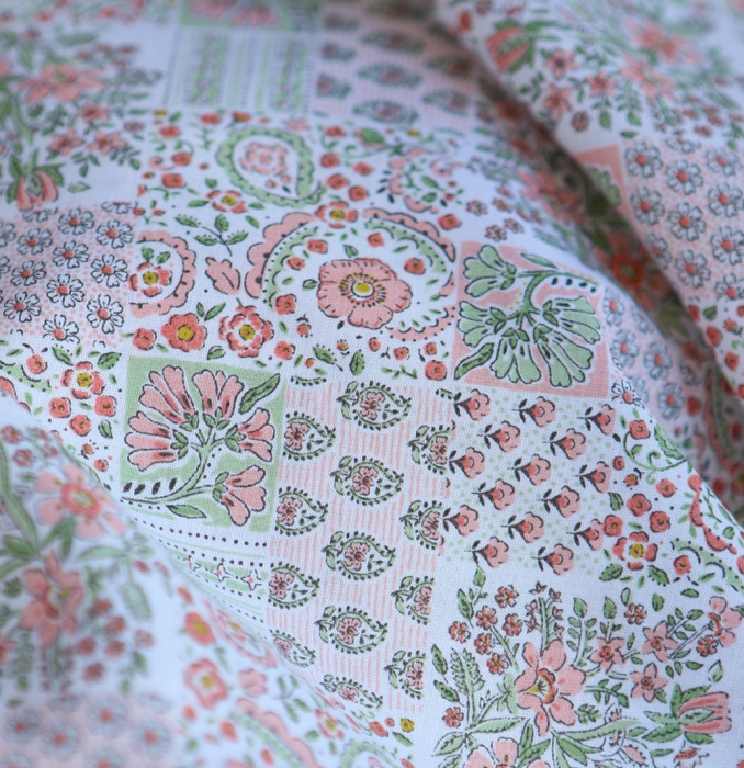 Isabelle - Batiste de coton à imprimé patchwork corail rosé
