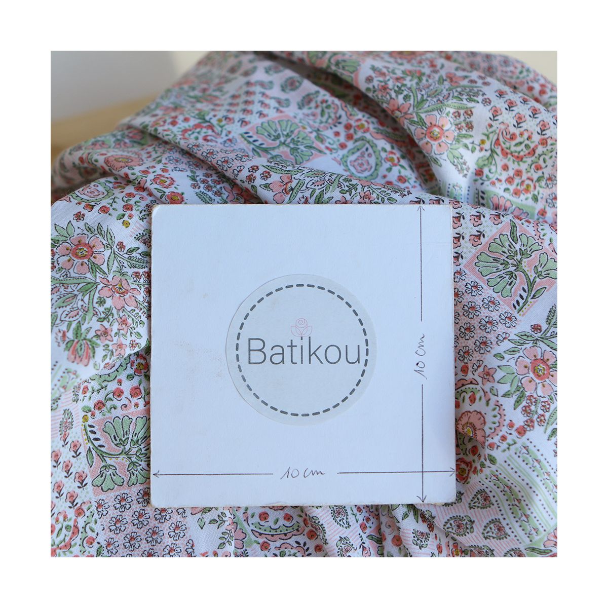 Isabelle - Batiste de coton à imprimé patchwork corail rosé Isabelle - Batiste de coton à imprimé patchwork corail rosé