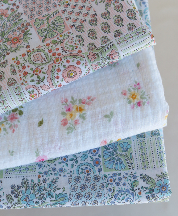 Isabelle - Batiste de coton à imprimé patchwork corail rosé