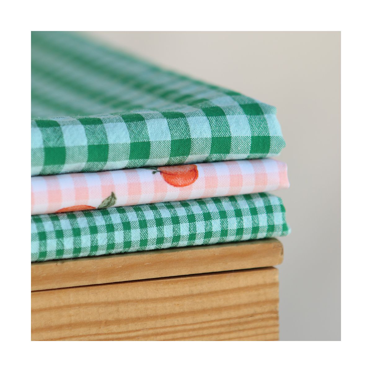 Kim - Popeline de coton BIO vichy imprimé abricot