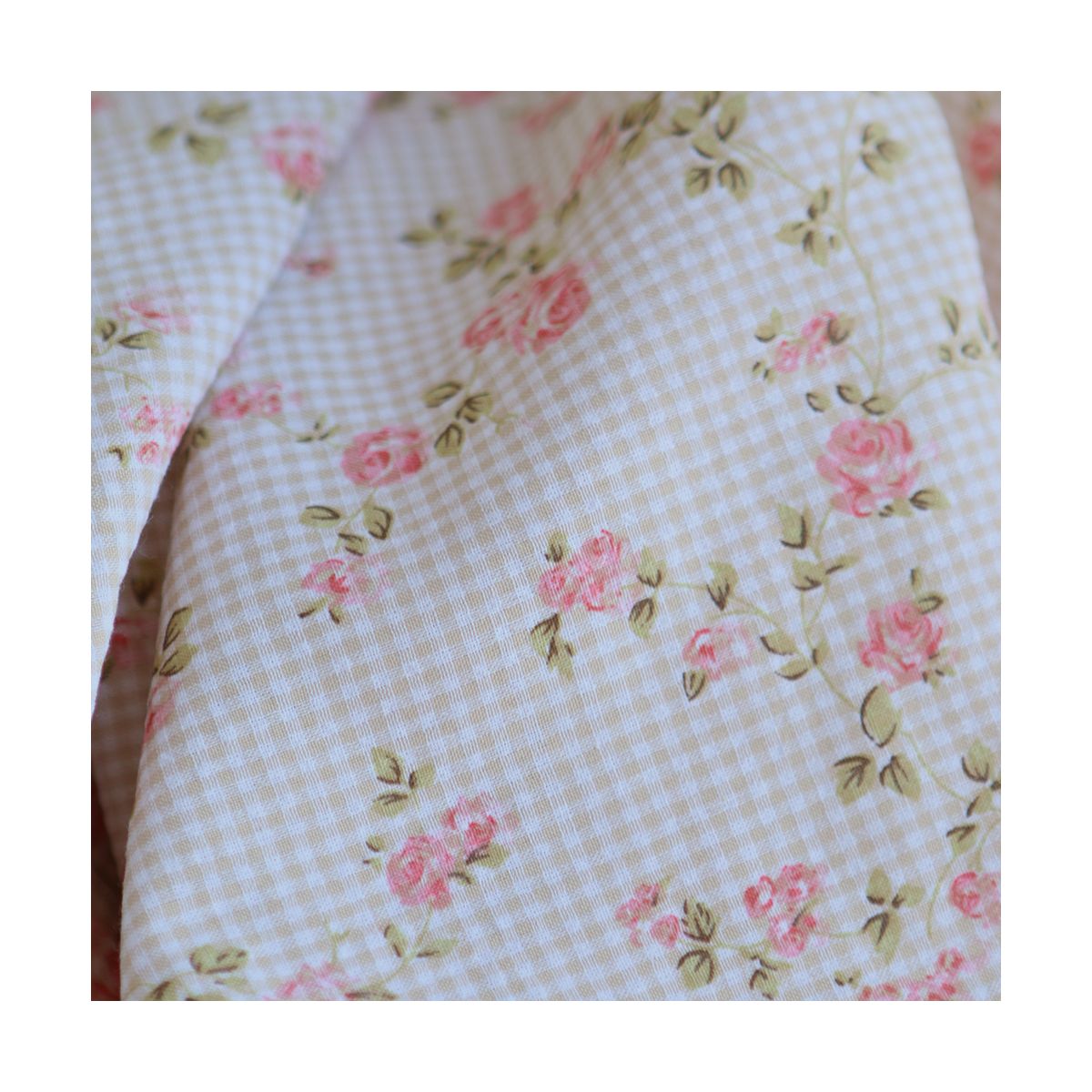 Soline - Seersucker / Coton gaufré vichy mini 2mm beige à motif fleuri