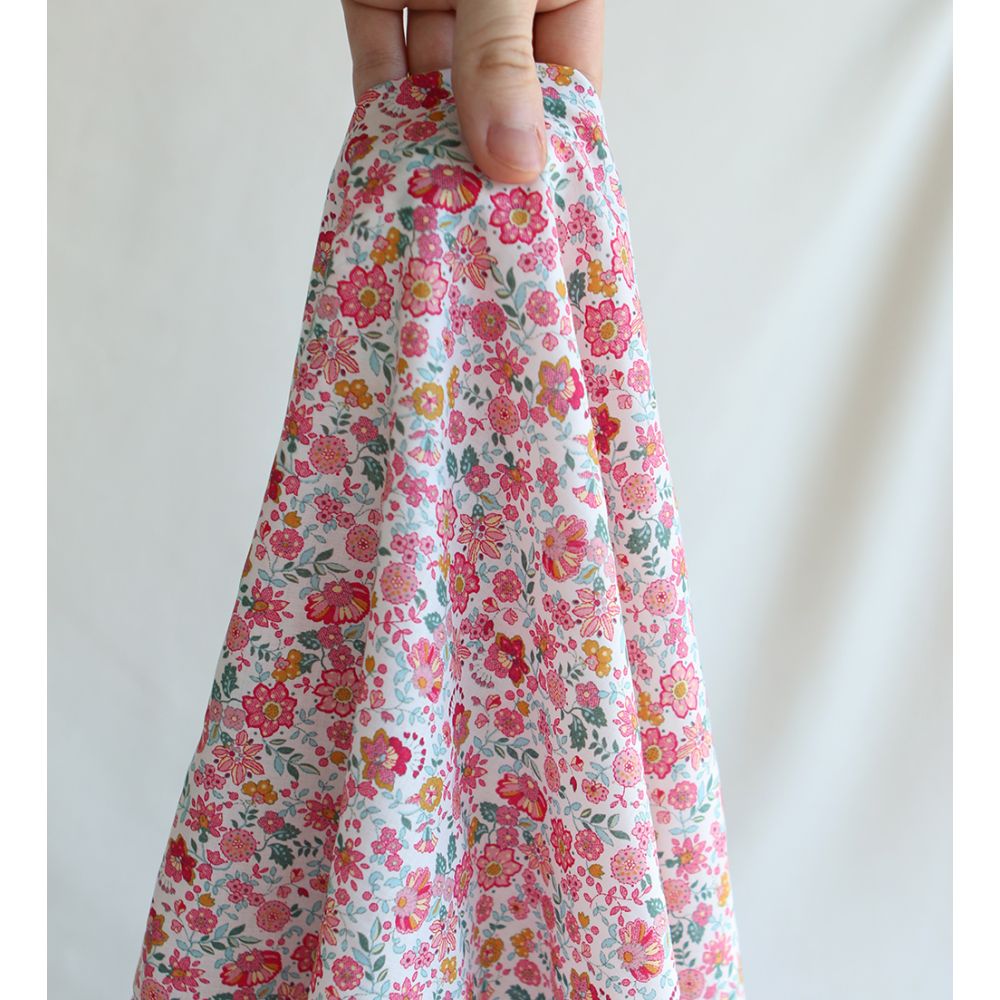 Maria - Batiste de coton SILKYNE à imprimé fleuri rose framboise