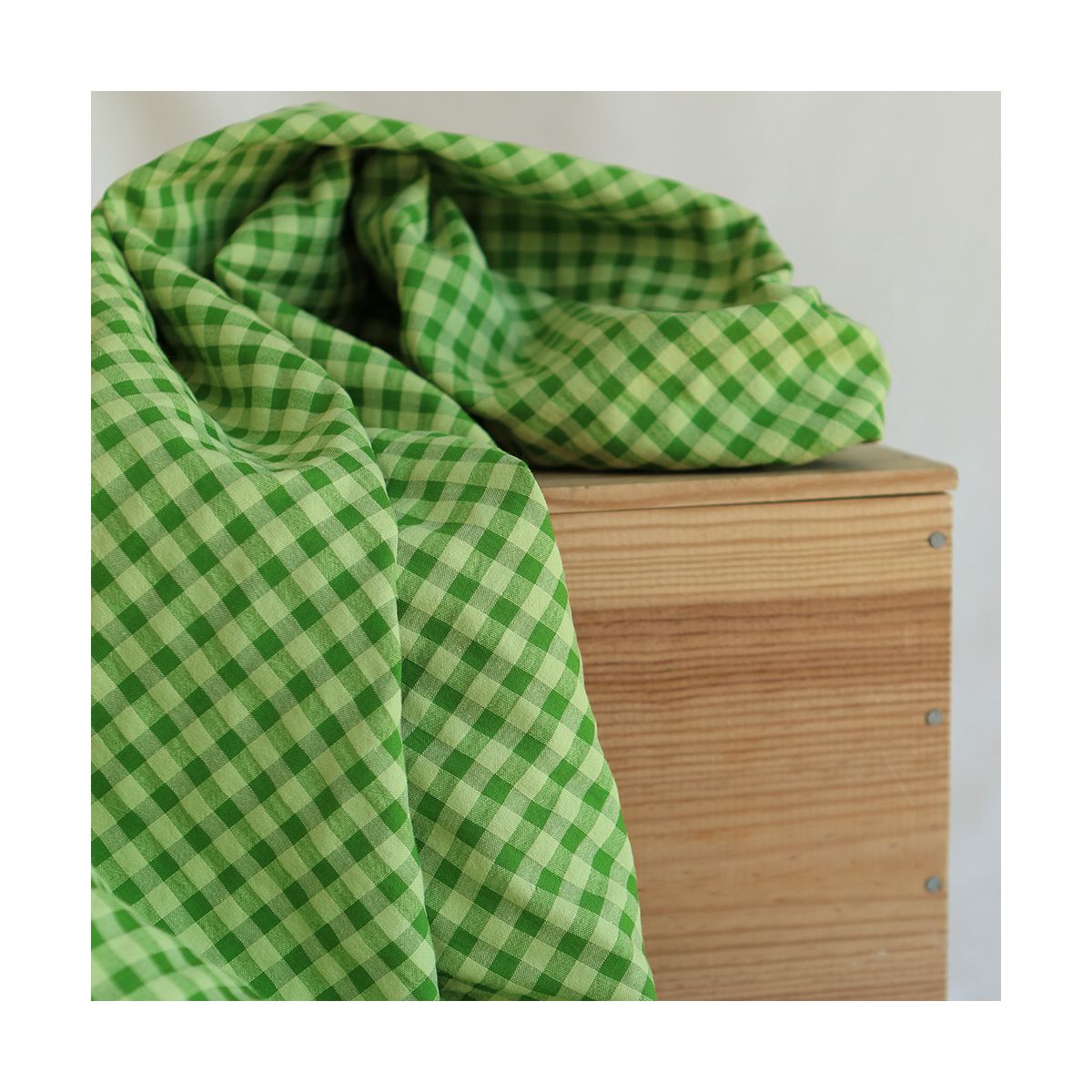 Seersucker / Coton gaufré vichy 6mm matcha Seersucker / Coton gaufré vichy 6mm matcha