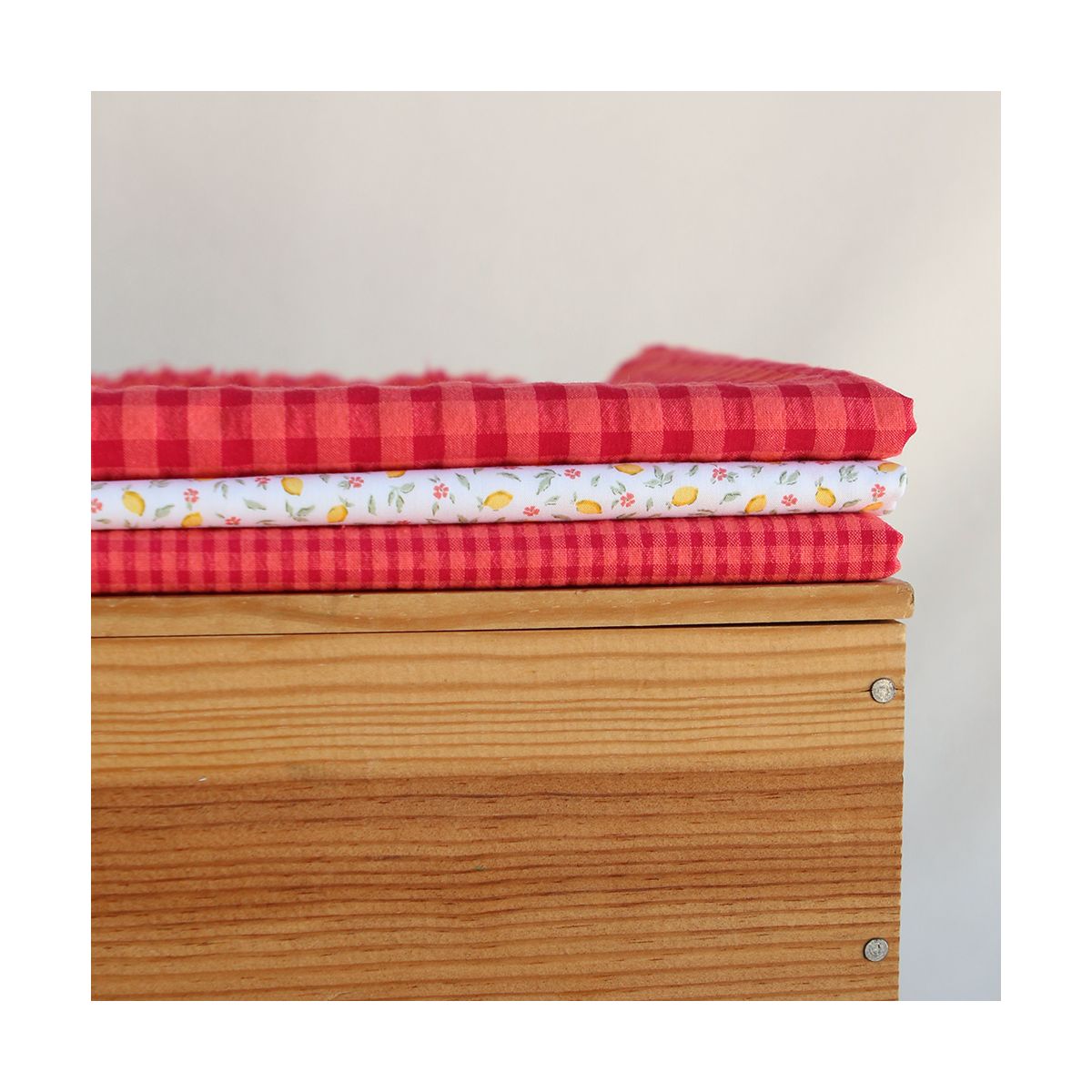 Seersucker / Coton gaufré vichy mini 3mm pastèque Seersucker / Coton gaufré vichy mini 3mm pastèque