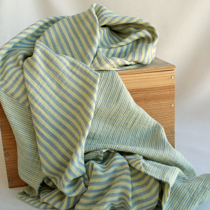 Double gaze de coton réversible rayures lemon et bleu baltique
