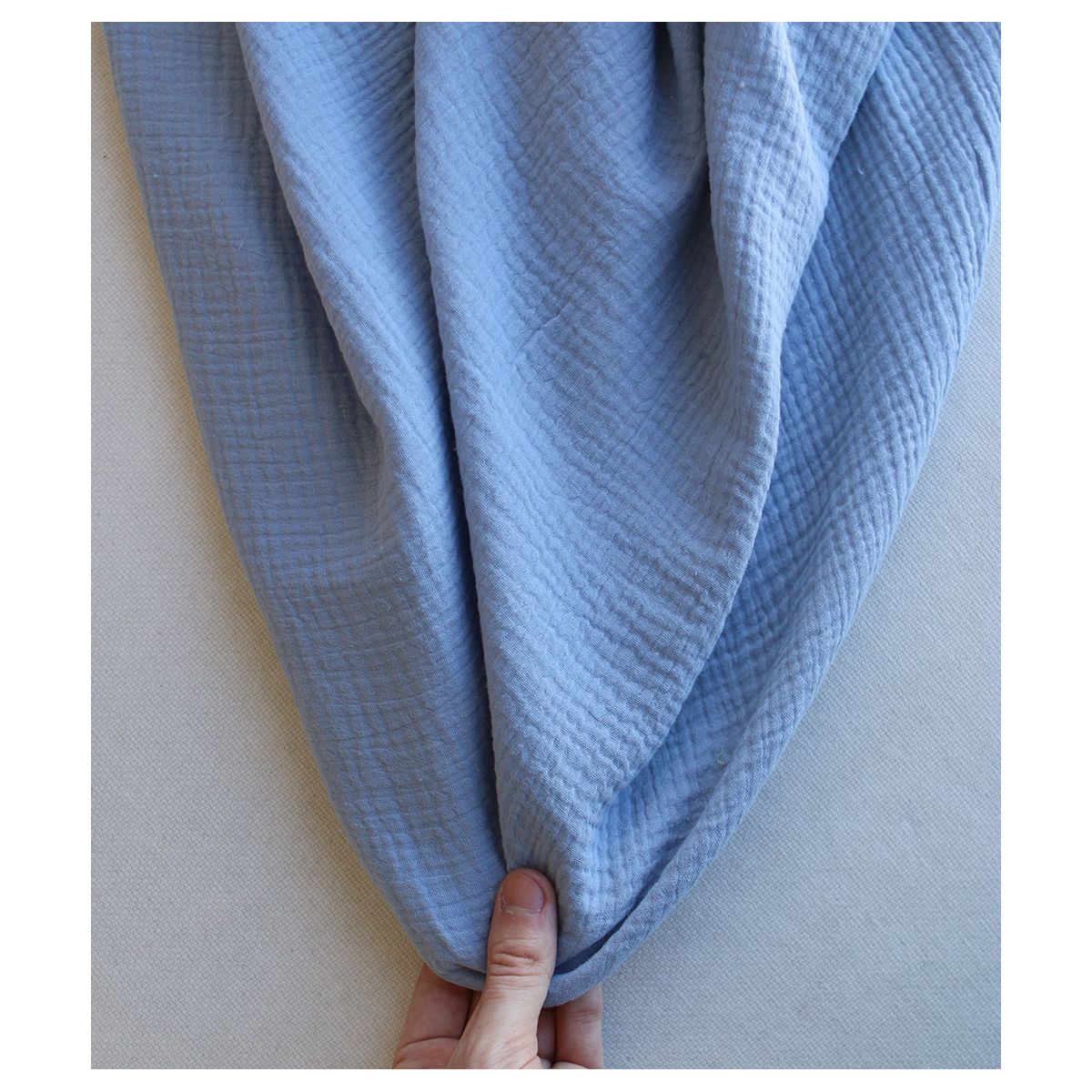 Double gaze de coton unie bleu baltique Double gaze de coton unie bleu baltique