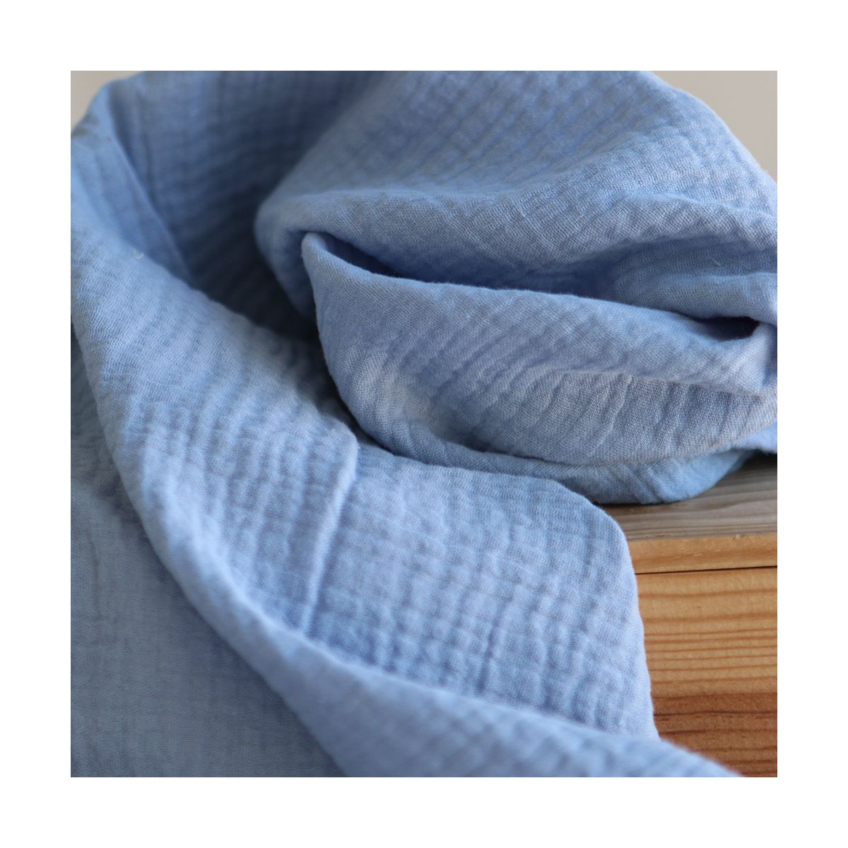 Double gaze de coton unie bleu baltique Double gaze de coton unie bleu baltique