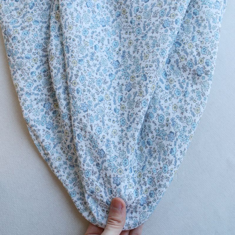 Albane - Double gaze de coton motif fleuri bleu ciel