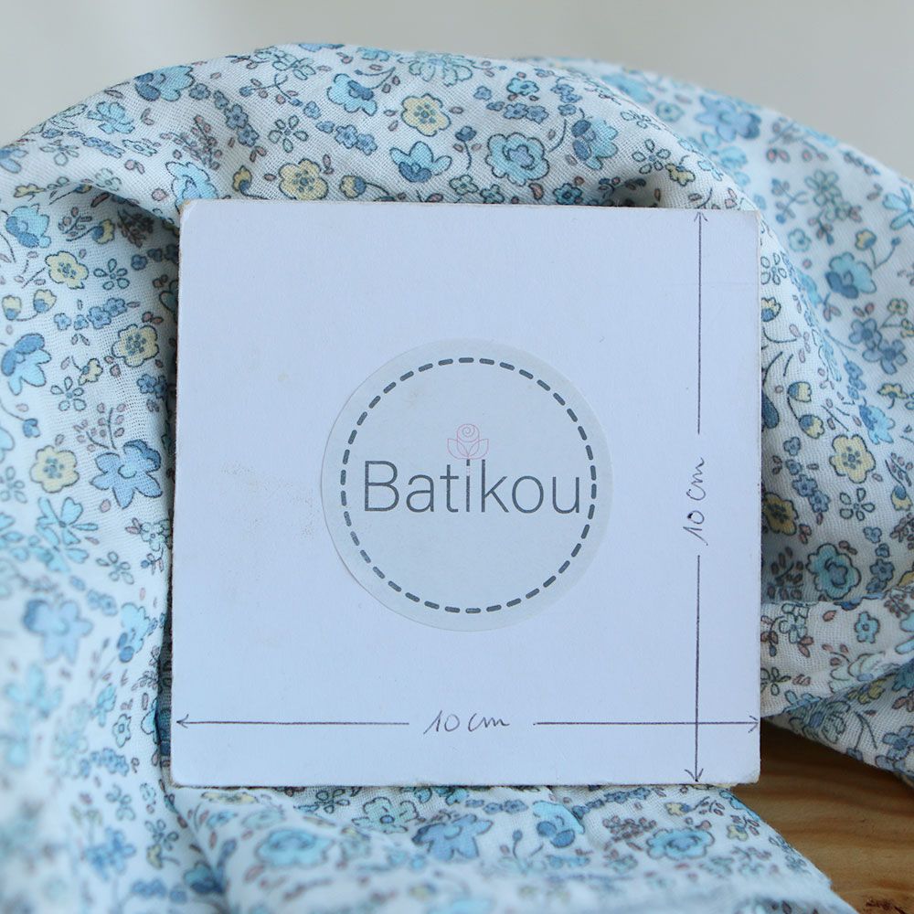 Albane - Double gaze de coton motif fleuri bleu ciel