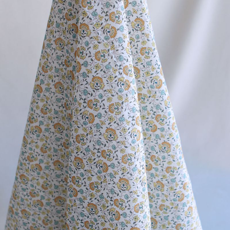 Valentine - Batiste de coton SILKYNE à imprimé fleuri orange et bleu