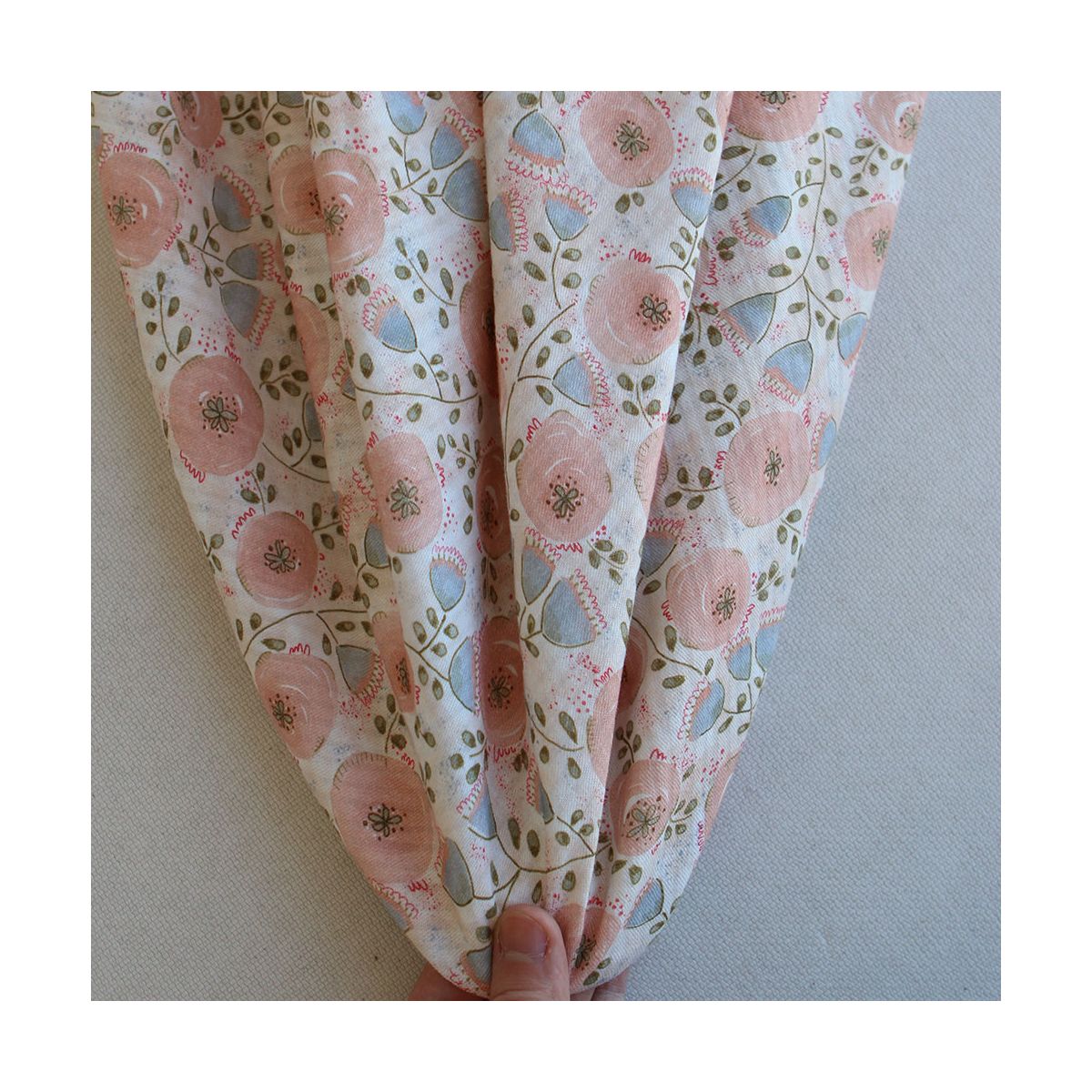 Guilia - Seersucker / Coton gaufré doux bleu tendre et corail nude Guilia - Seersucker / Coton gaufré doux bleu tendre et corail nude