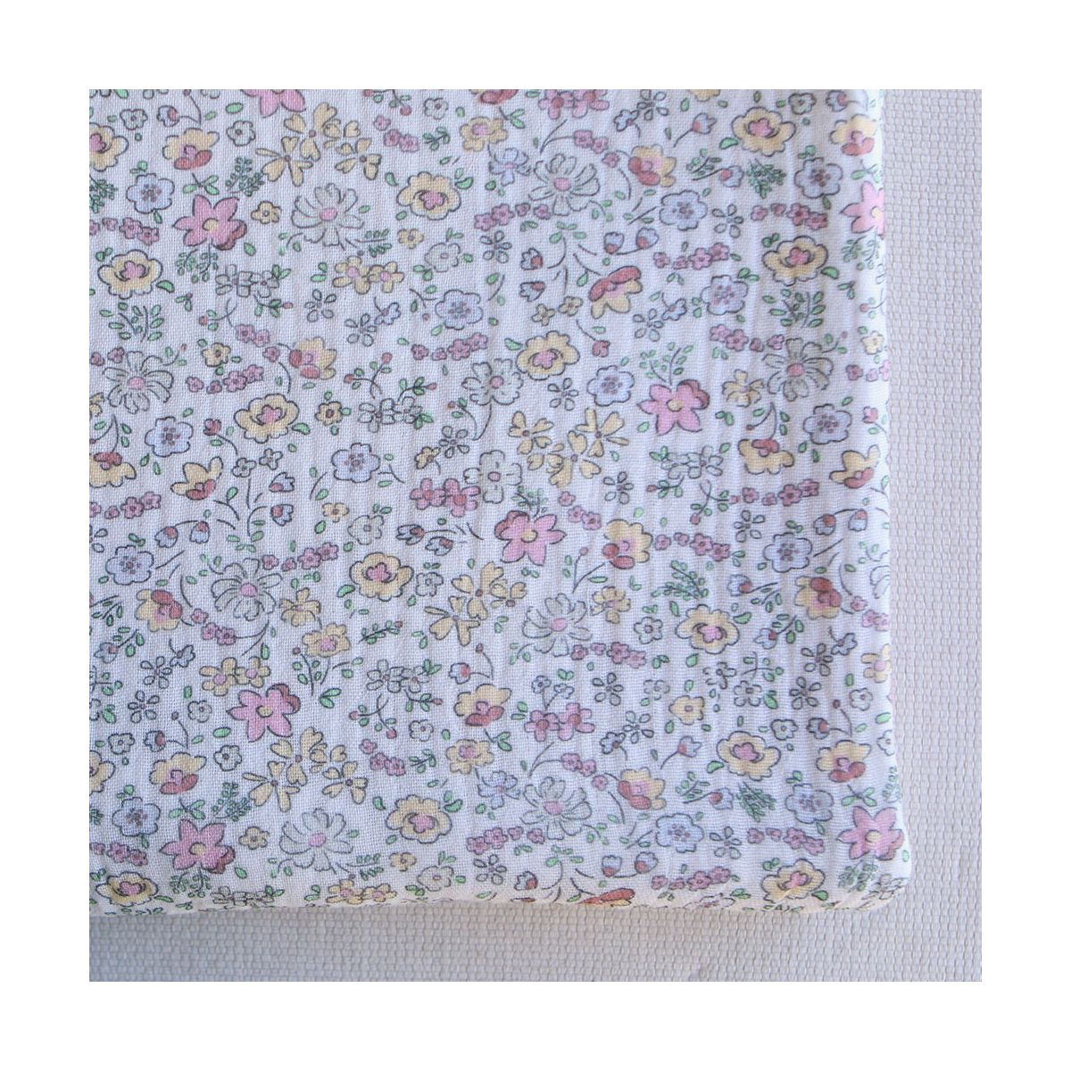 copy of Albane - Double gaze de coton motif fleuri bleu ocre copy of Albane - Double gaze de coton motif fleuri bleu ocre
