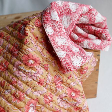 ISHA - Tissu indien matelassé double face coton hand block largeur 100cm ISHA - Tissu indien matelassé double face coton hand block largeur 100cm