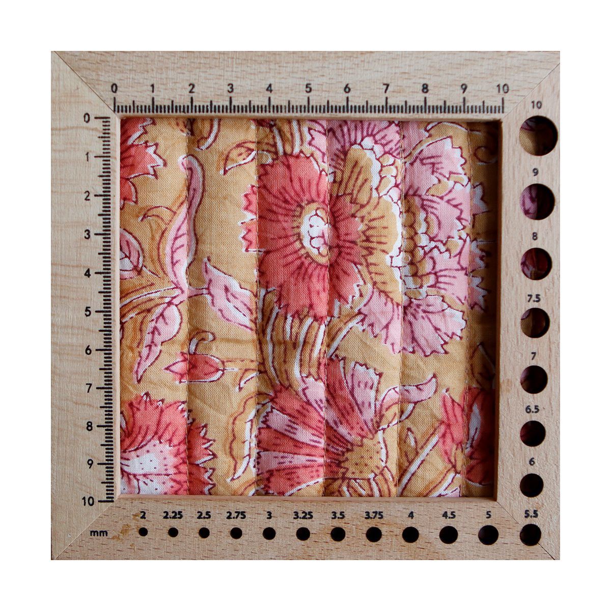 ISHA - Tissu indien matelassé double face coton hand block largeur 100cm ISHA - Tissu indien matelassé double face coton hand block largeur 100cm