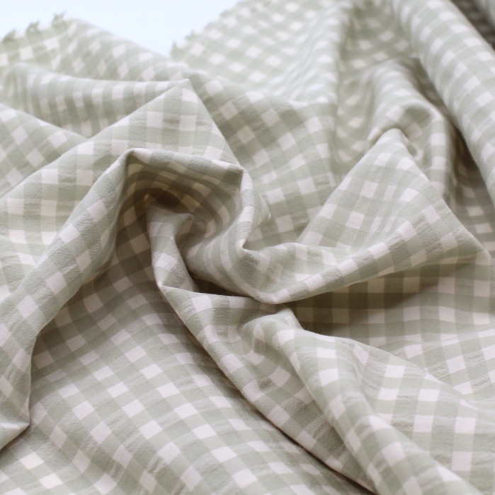 Seersucker / Coton gaufré  vert amande écru vichy moyen