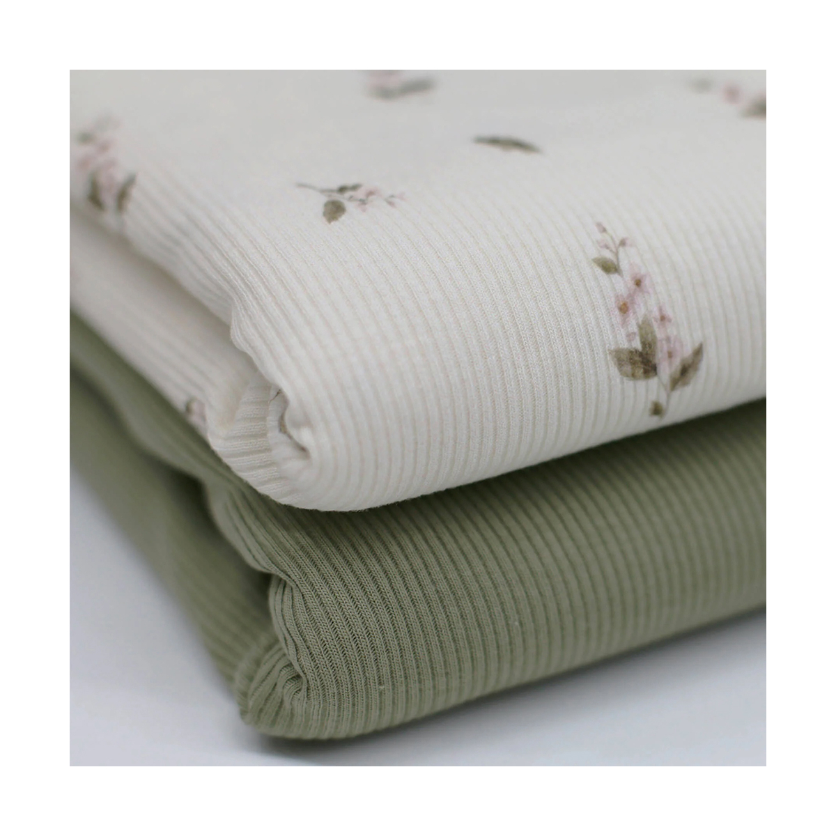 Jersey coton côtes fines à motif fleurs romantiques Jersey coton côtes fines à motif fleurs romantiques