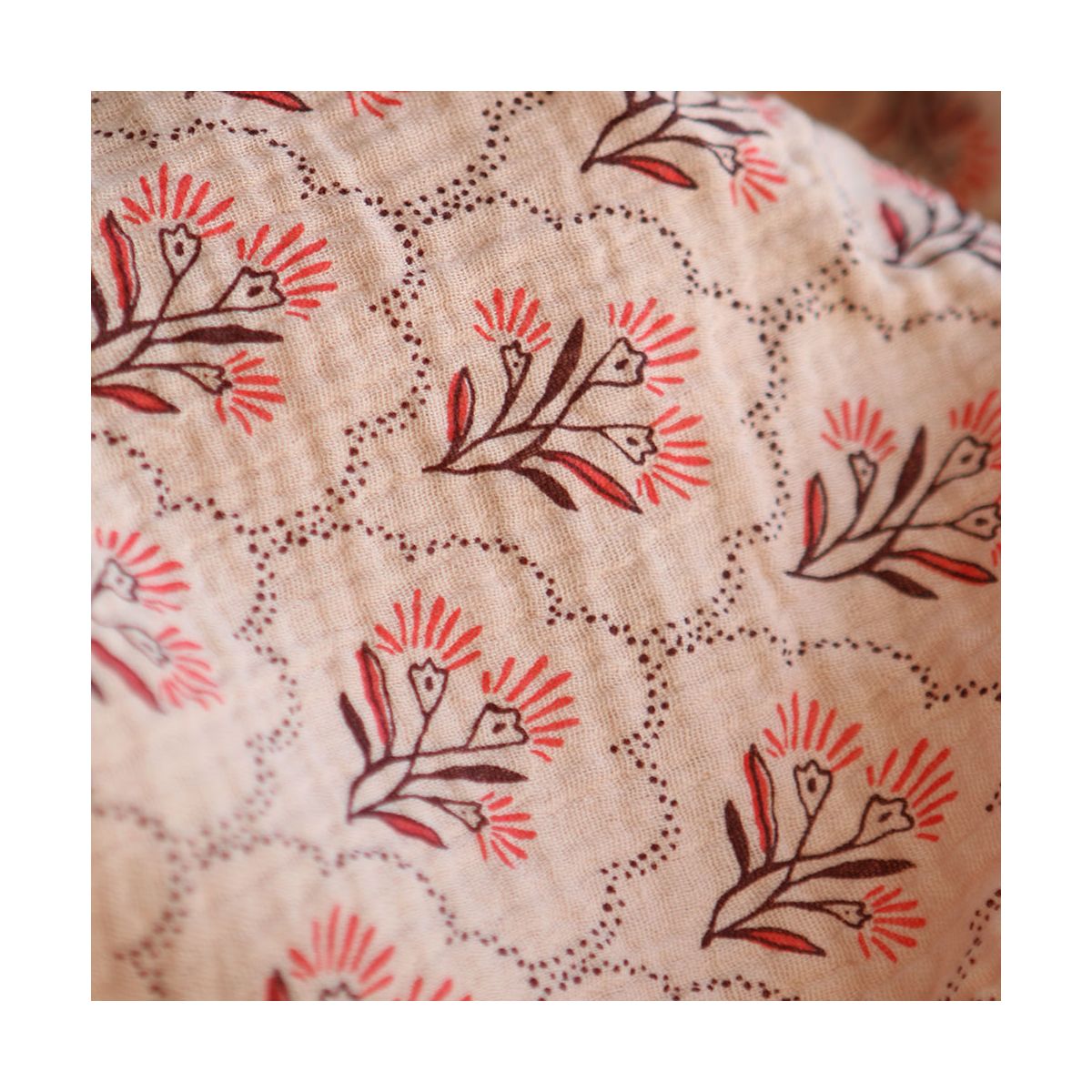 Luly - Double gaze de coton fond vieux rose Luly - Double gaze de coton fond vieux rose